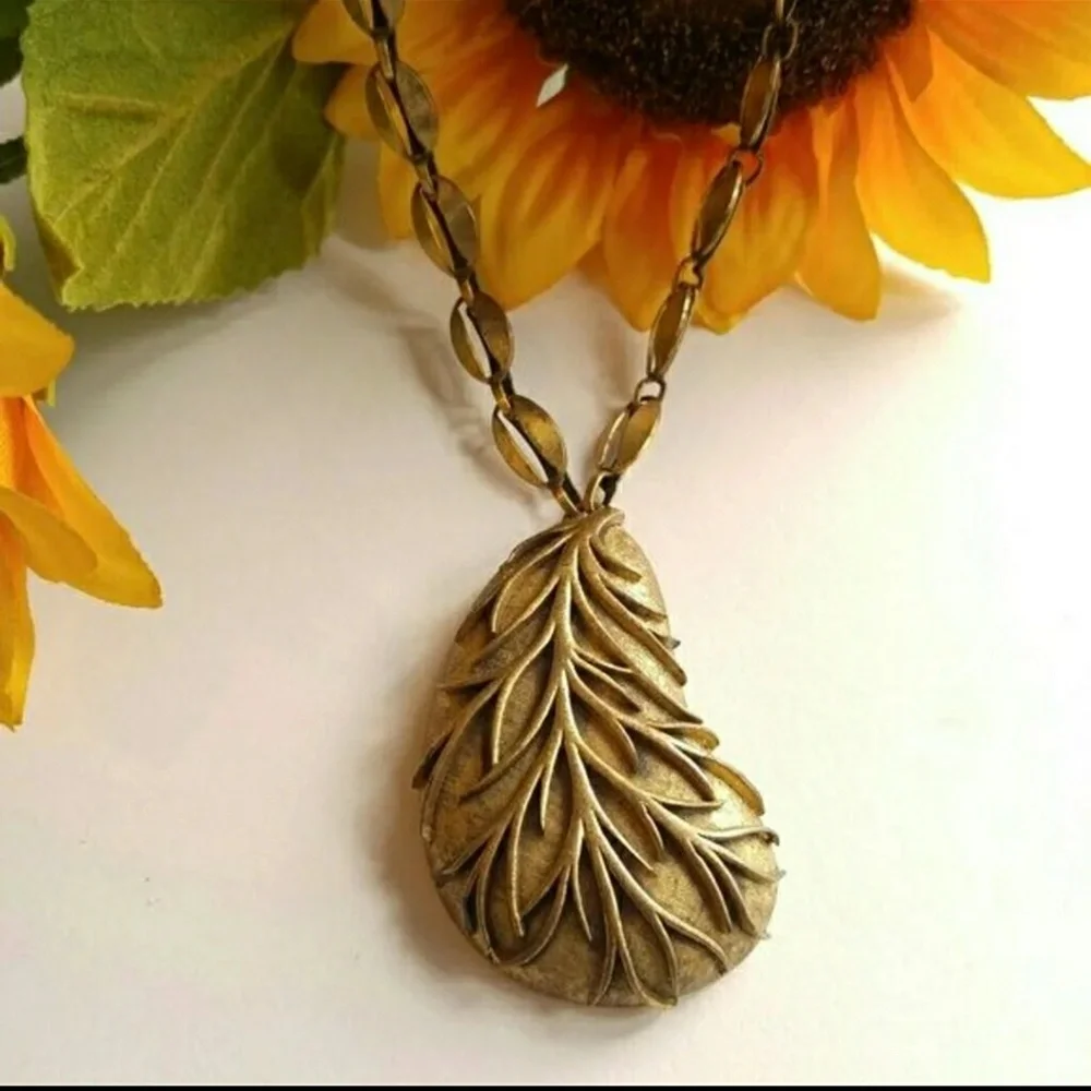 Vintage Tortolani necklace chunky gold high end